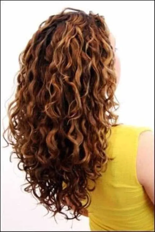 Layered Curly Hairstyle