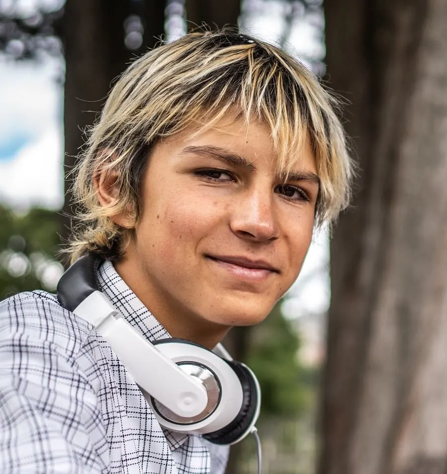 17 year old boy blonde haircut with dark roots