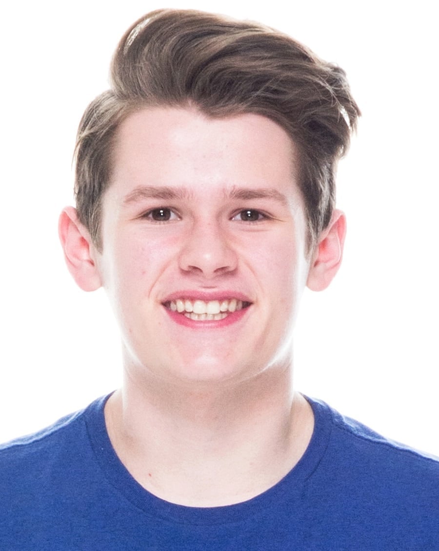17 year old boy side swept hairstyle