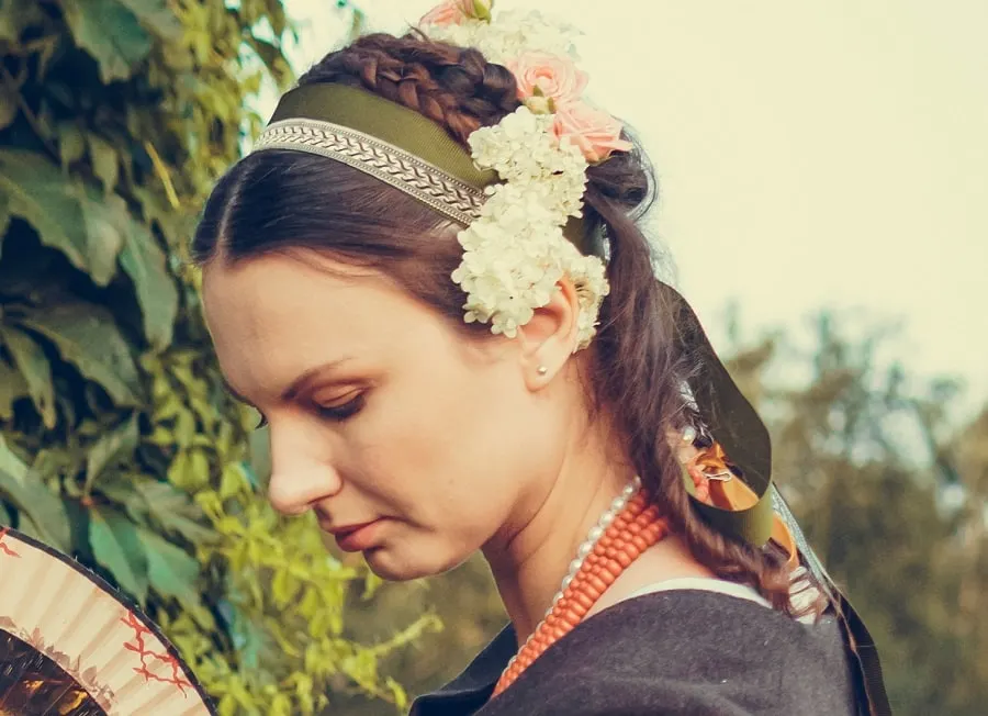 1800s headband hairstyle