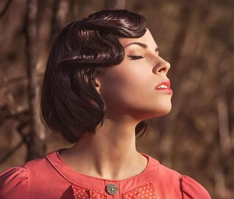 25 of The Best 1920s Hairstyles for Women (2023 Trends)