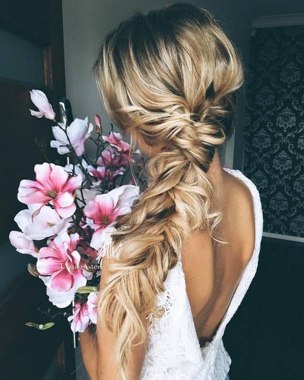50 Attention-Grabbing Formal Hairstyles for Long Hair