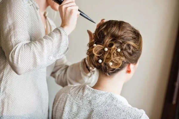 Creative Hairstyle for Bride-min