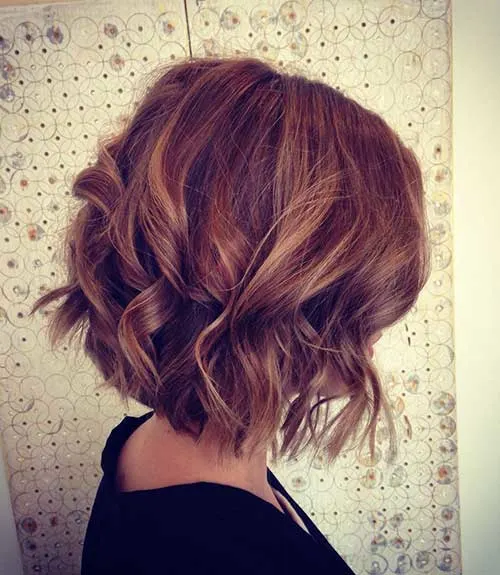 Wavy Highlighted inverted bob haircut and hairstyle