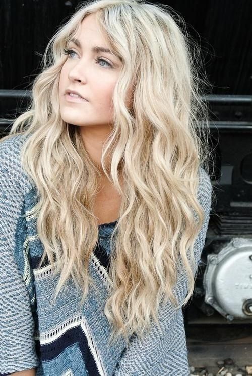 Beautiful layers hairstyle for 25 years girl