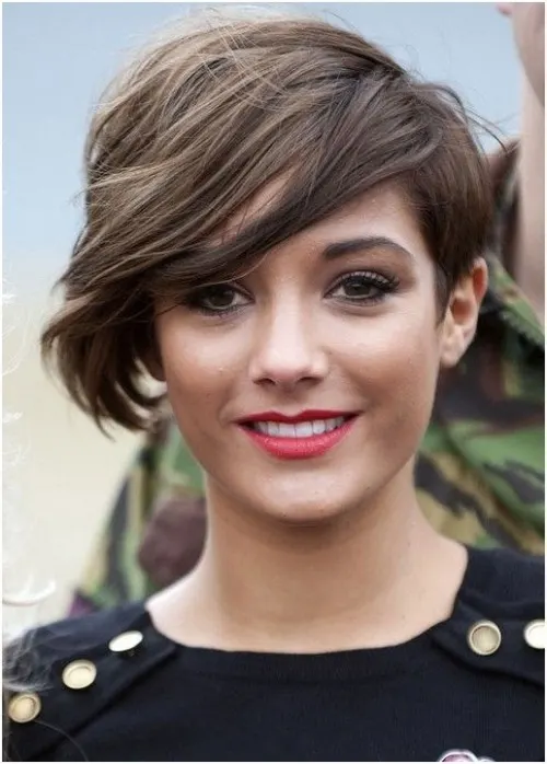 80 Short Haircuts and Hairstyles for Women 25