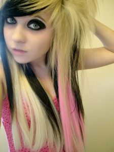 80 Trendsetting Emo Hairstyles for Girls in 2024 – Hairstyle Camp