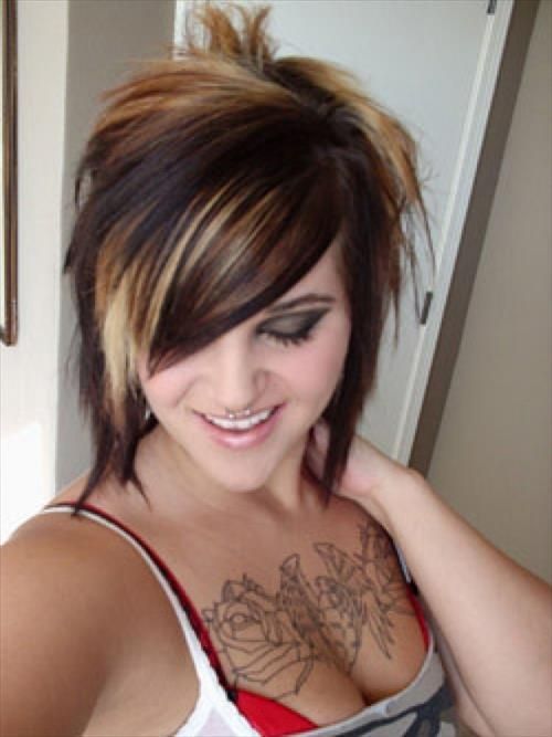 Emo Hairstyles for Girls 12