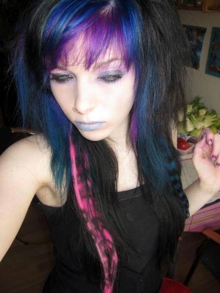 Emo Hairstyles for Girls 21