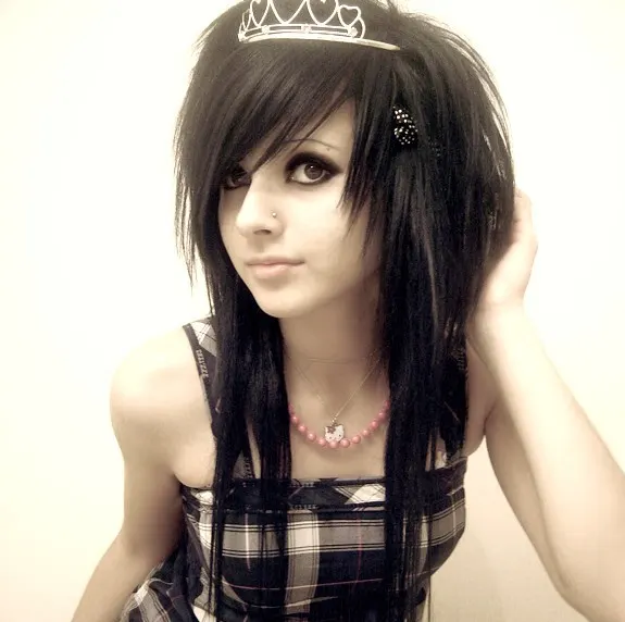 Emo Hairstyles for Girls 30