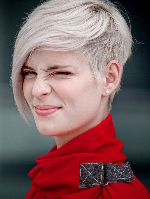 emo short hairstyles for girls