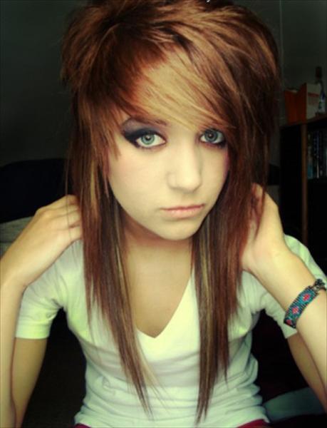 Emo Hairstyles for Girls 9