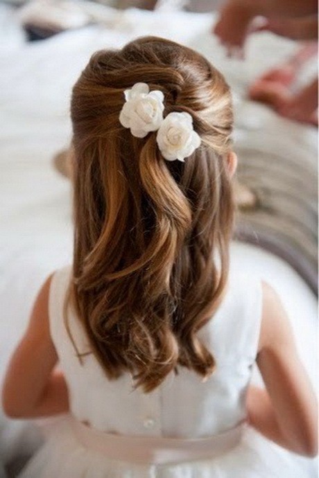 Flower Girl Hair Ideas - Zola Expert Wedding Advice