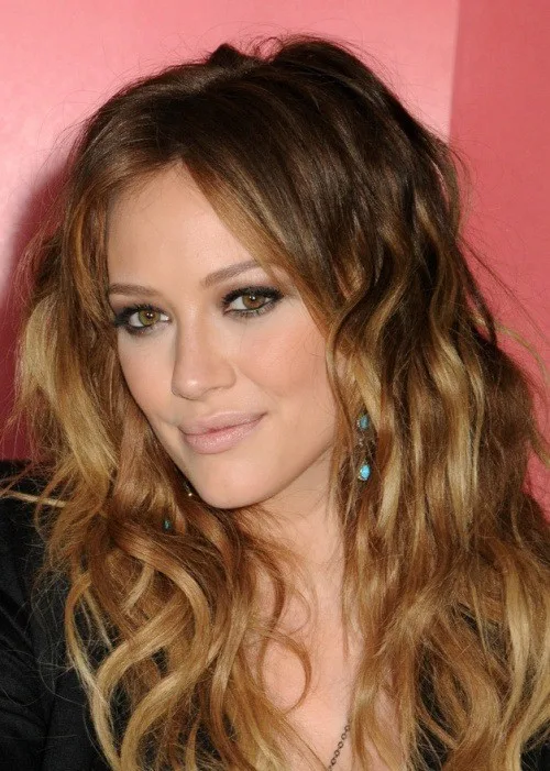 Wavy natural colored ombre hair for girl