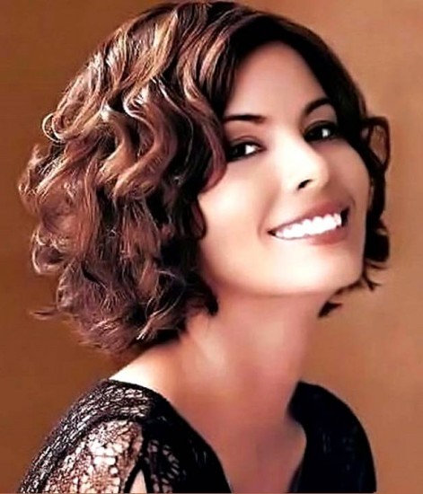 Short Haircuts for Women With Round Faces 33-min