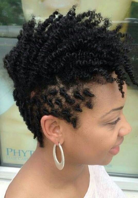 Short Natural Hairstyles for Women 17