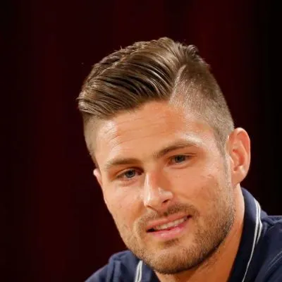 Soccer Player Haircuts and Hairstyles 6