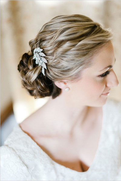 Wave bridesmaid hairstyles for women