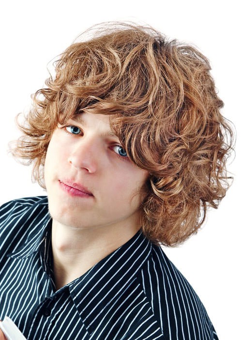 curly-shag-casual-teenage-look