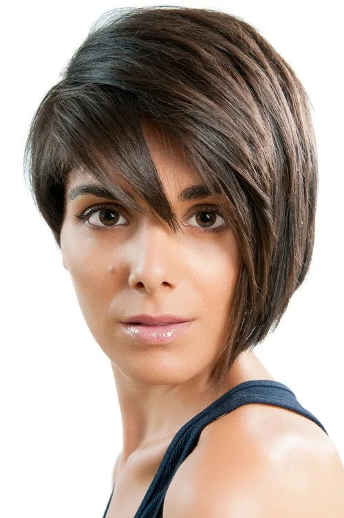 short-asymmetric-haircut-for-teenage-girls