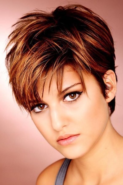 beautiful textured pixie hairstyle for women