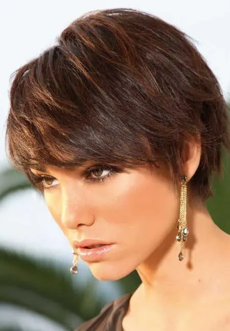 short-layered-hairstyle-for-thick-hair-min