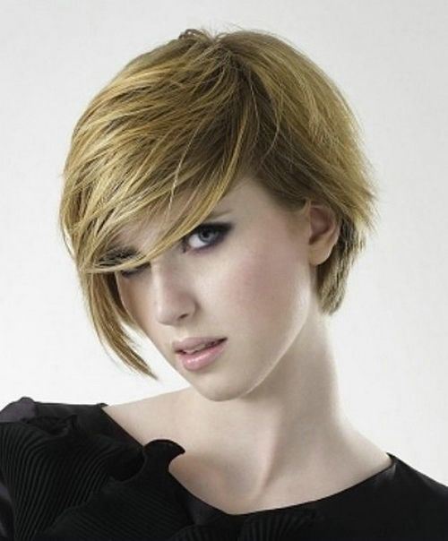 Best-Short-Haircuts-With-Layers1