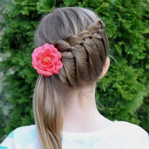 13 Creative backtoschool hairstyles for your little girl   MamasLatinascom