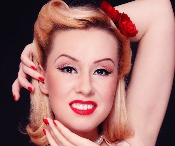 Easy Vintage Pin Up Hairstyles for Women 13-min