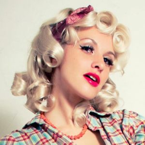 Easy Vintage Pin Up Hairstyles For Women 23 Min 300x300 