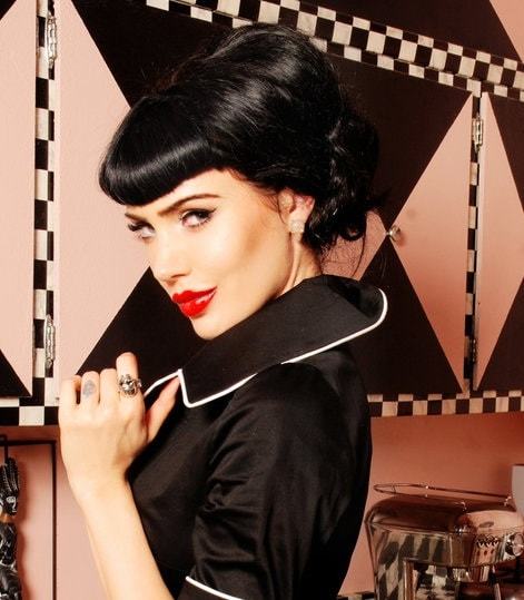 Easy Vintage Pin Up Hairstyles for Women 32-min