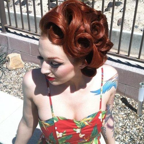 Easy Vintage Pin Up Hairstyles for Women 34-min