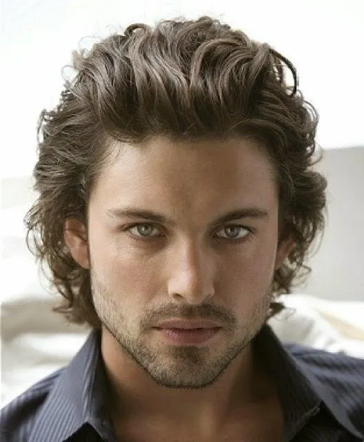 Wavy Hairstyles for men 15-min-min