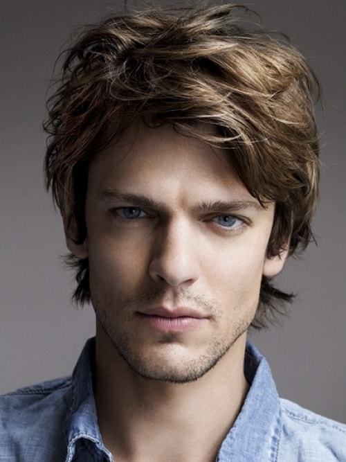 cool wavy hairstyles for men