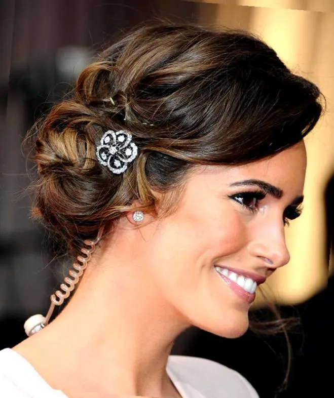 Wedding Guest Hairstyles for Women 6-min