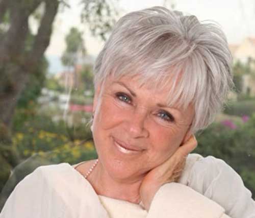 haircut for women over 70