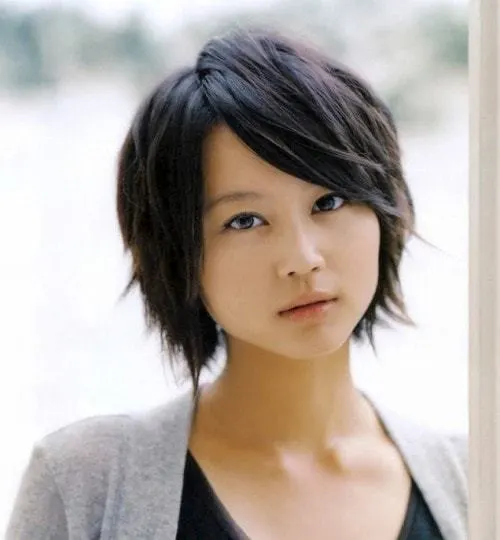 short asian hairstyles for women 14-min