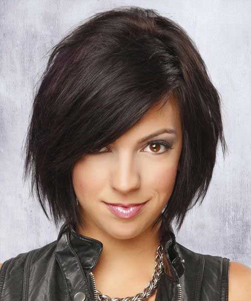 short hairstyles for women with thick hair 5-min