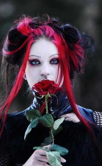 Messy color with Gothic Hairstyles 