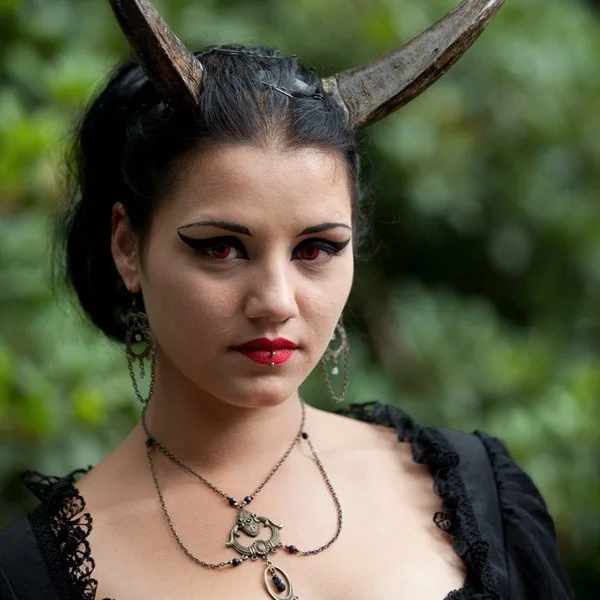 Crazy Gothic Hairstyles for women 