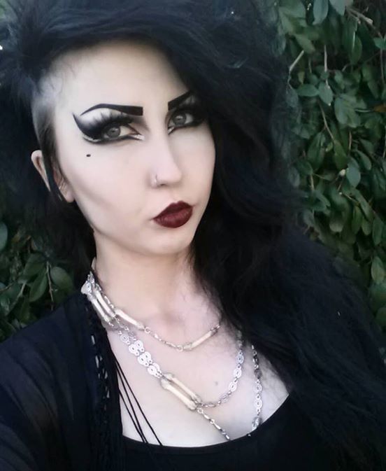 45 Outrageous Gothic Hairstyles Go Insane With Style 4271