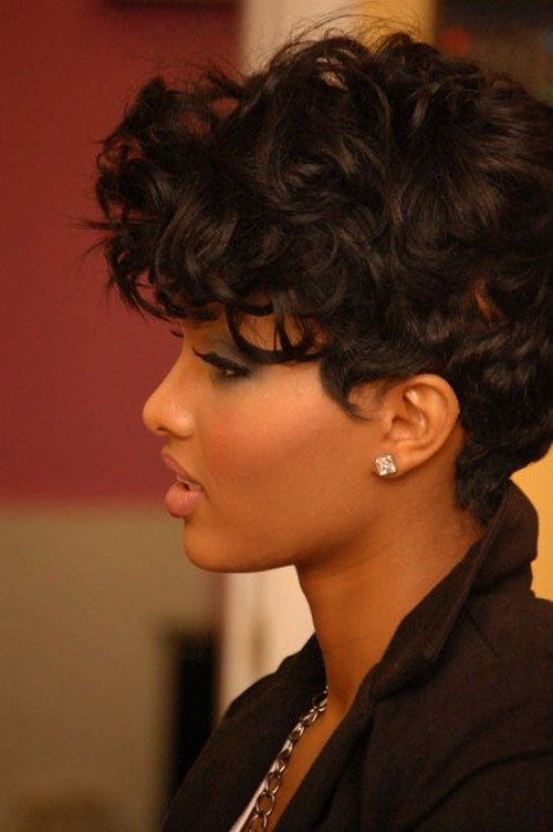 pixie cut curly hair black women