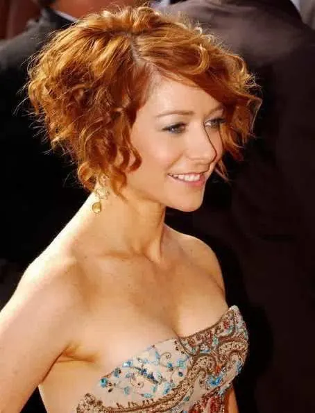 Asymmetrical Short Bob with curly hairstyle 
