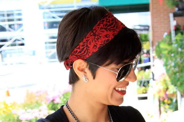 Beehive Hairstyles with Bandanas for women 