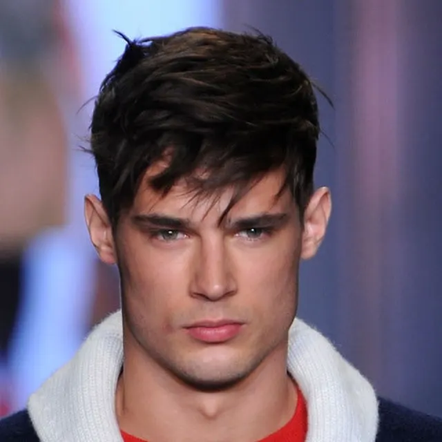  Wispy bangs hairstyle for young men 