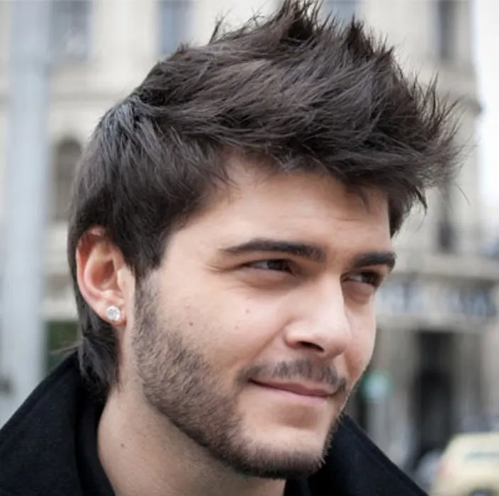 best striking hairstyles for men with round face shapes