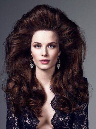 Bouffant Wild volume hairstyle for girl