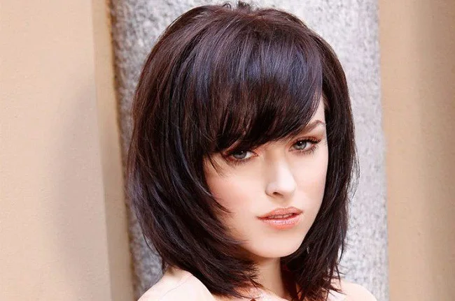 37 Cutest Above-The-Shoulder Haircuts for A Perfect In-Between Length