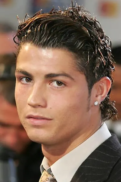 cristiano ronaldo Sleek shag hairstyle 