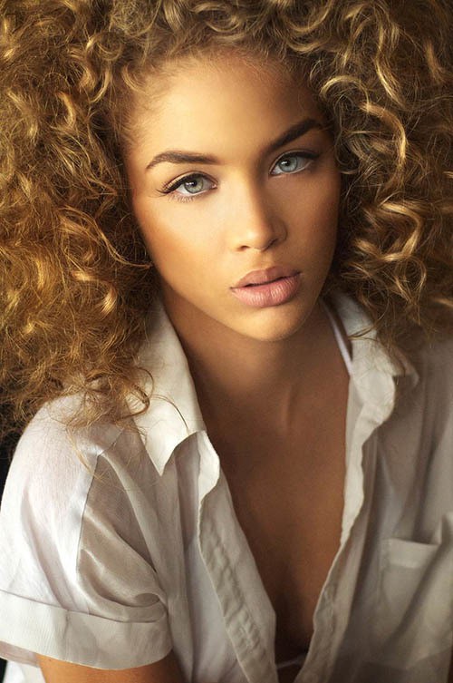  Butterscotch and golden blonde curly hairstyle 